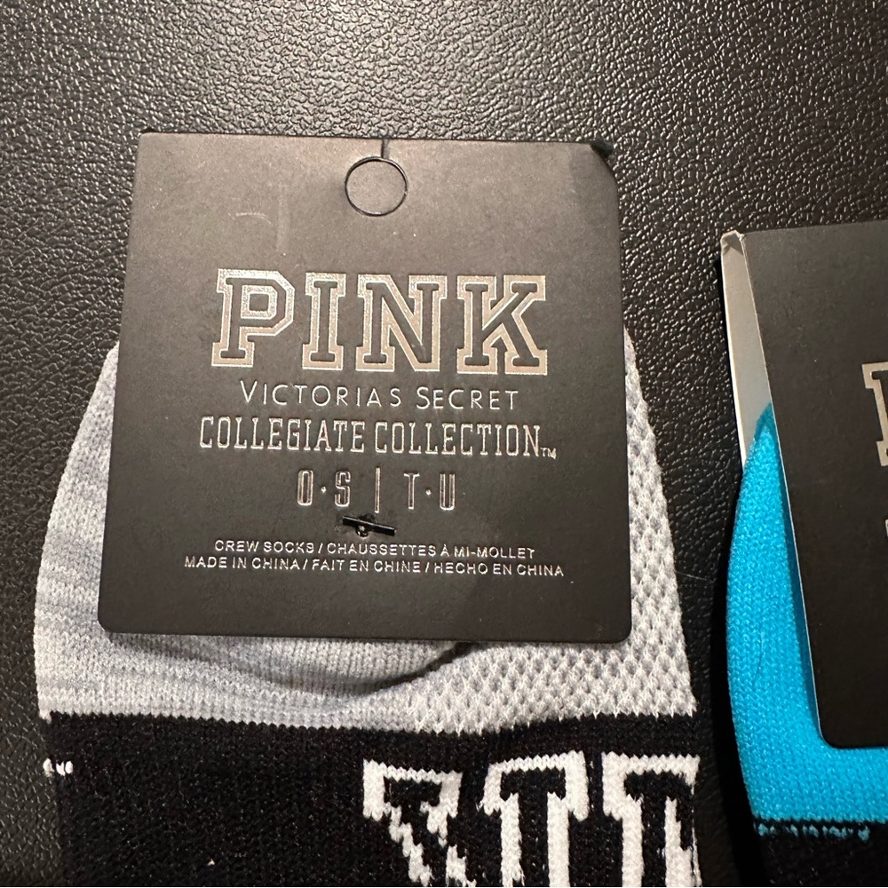 PINK Victoria's Secret Ankle Socks - Picture 2 of 7
